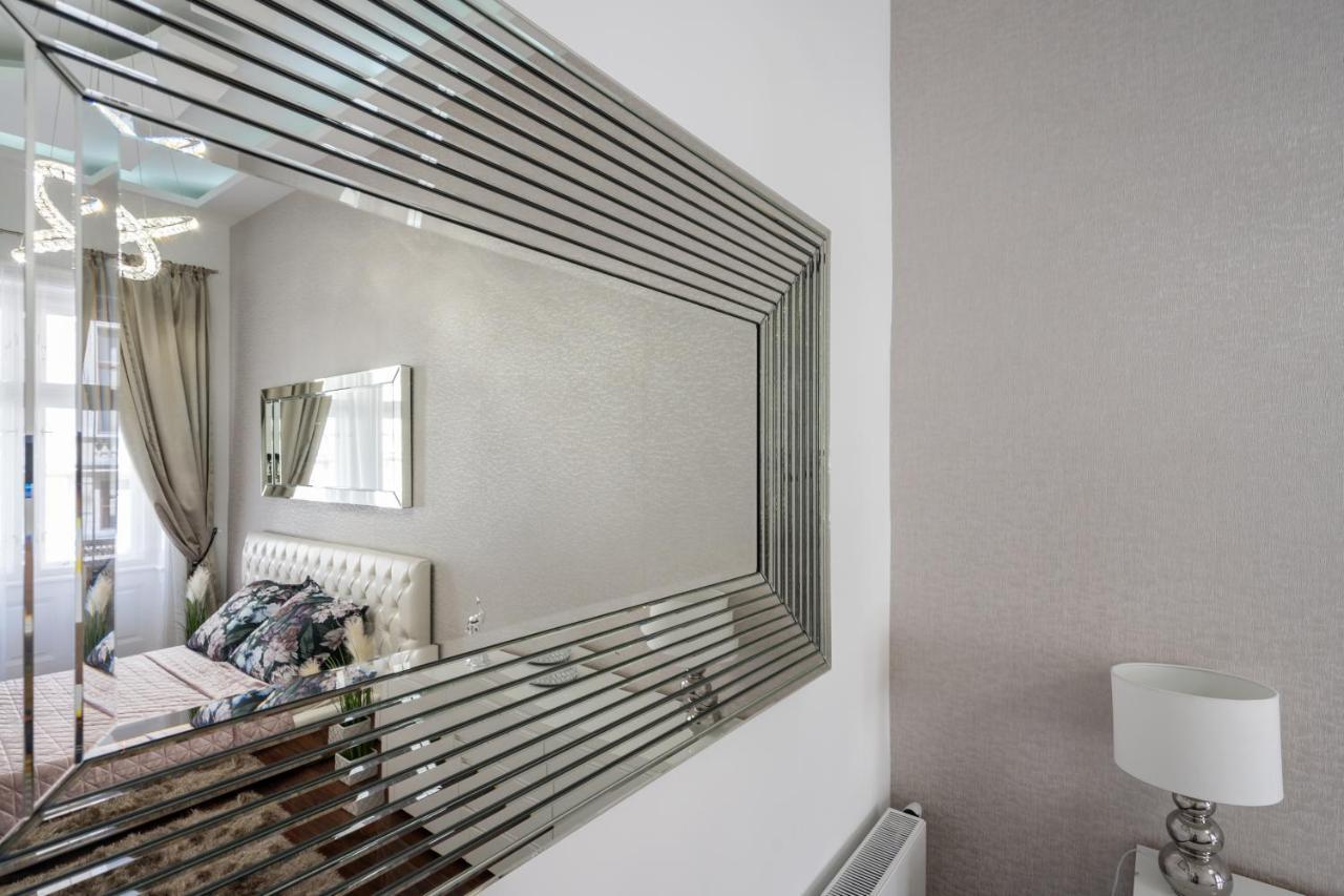 Opera Luxury Apartment With Free Parking Budapest Exterior foto