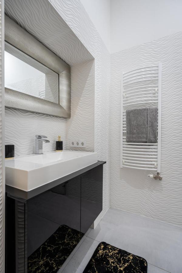 Opera Luxury Apartment With Free Parking Budapest Exterior foto