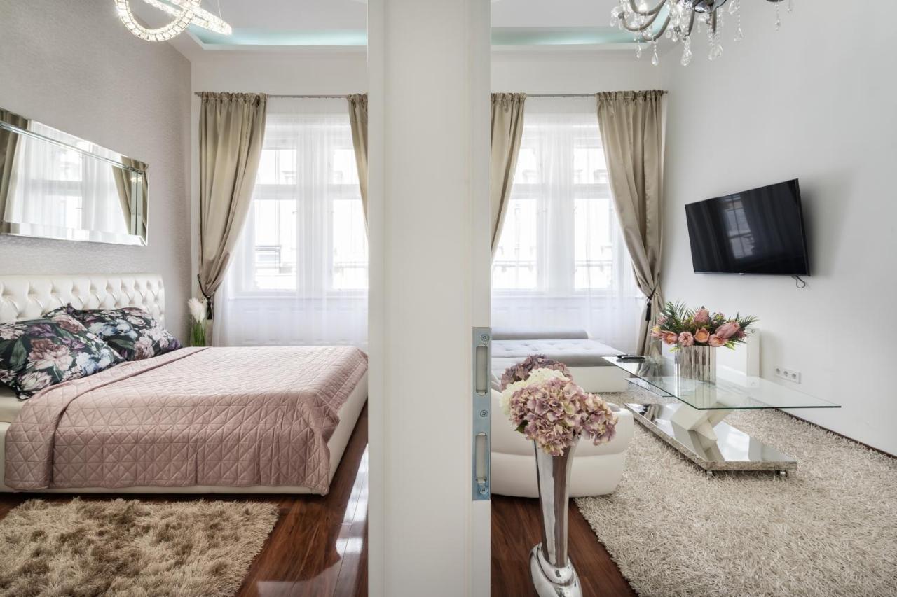 Opera Luxury Apartment With Free Parking Budapest Exterior foto